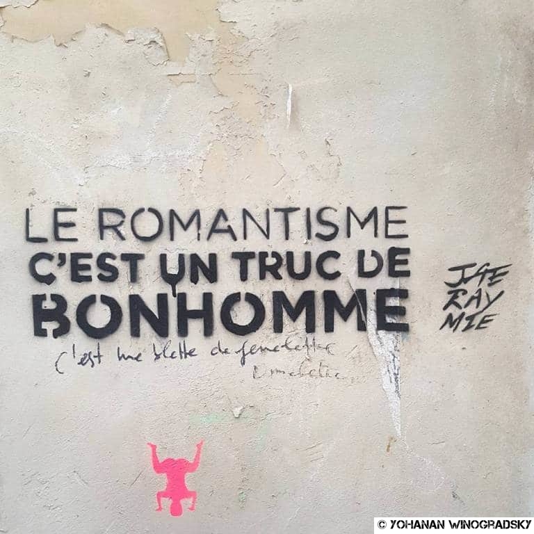streetart paris par jaeraymie romantisme truc de bonhomme